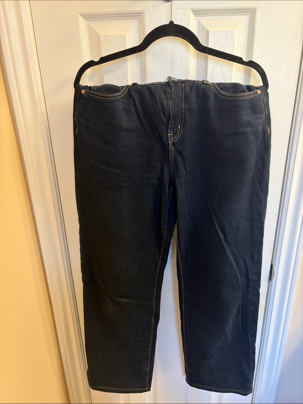 Dynamite Mika Mid Rise Relaxed Straight Leg Jeans - Picture 2 of 8